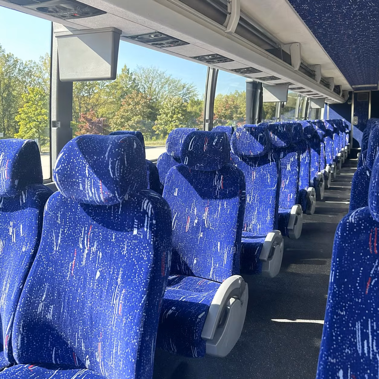 charter buses and party buses to churchill downs and kentucky derby events in louisville