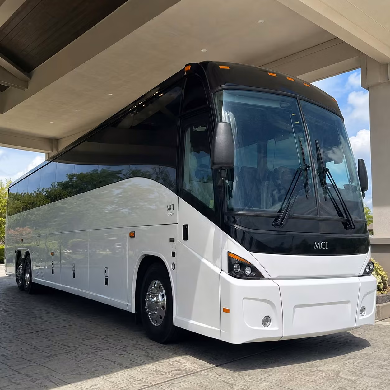 corporate event and conference shuttle service for louisville s growing business community