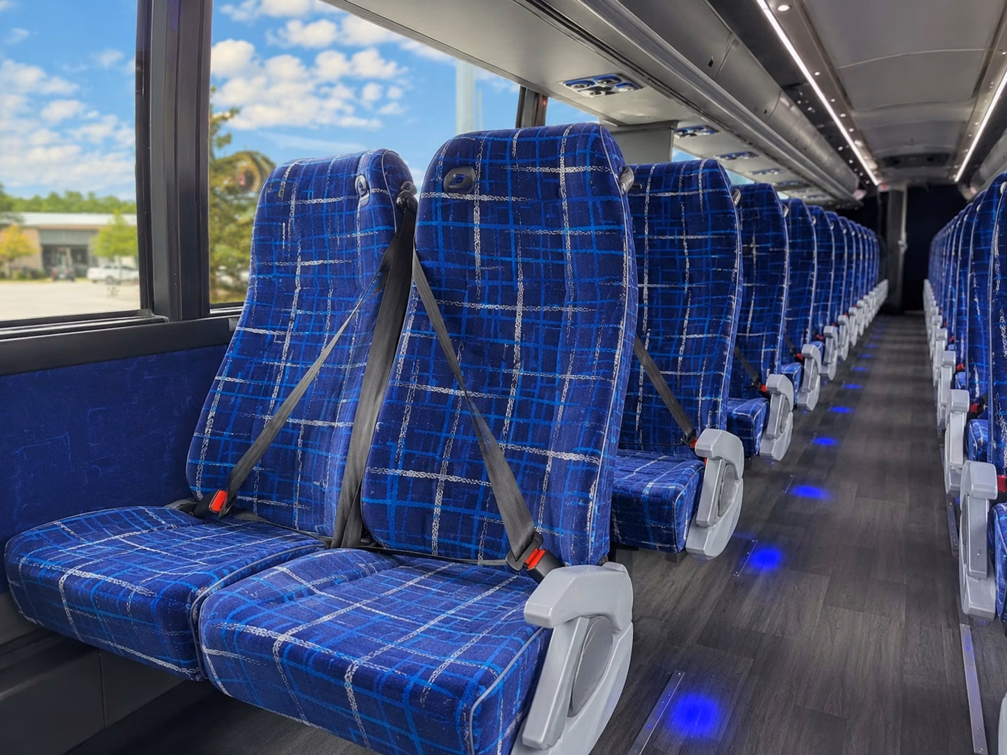 use a charter bus for louisville airport transportation during derby season